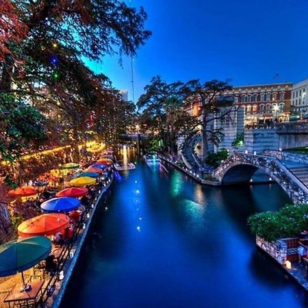 Adorable 2Br Guesthouse Close To Riverwalk And Dt San Antonio Exterior photo