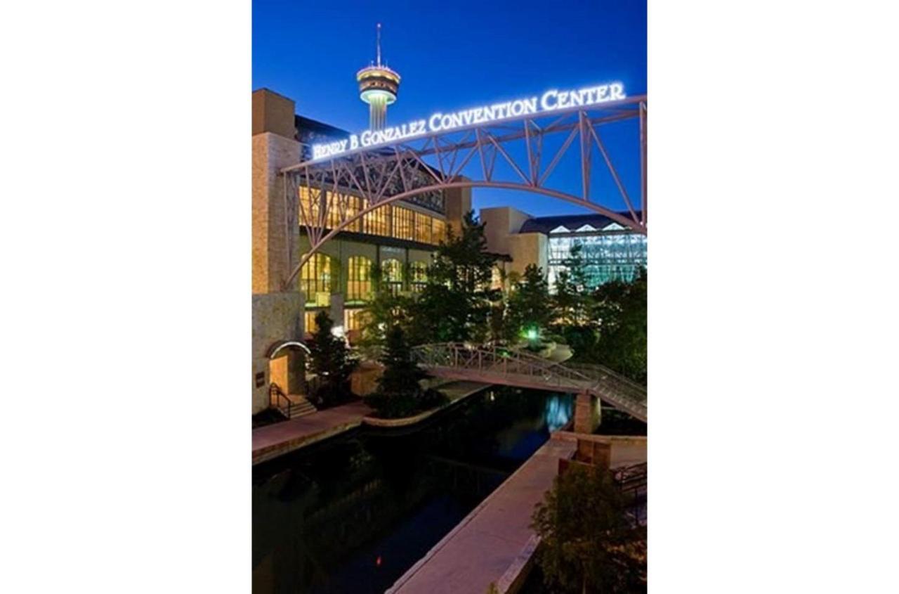 Adorable 2Br Guesthouse Close To Riverwalk And Dt San Antonio Room photo